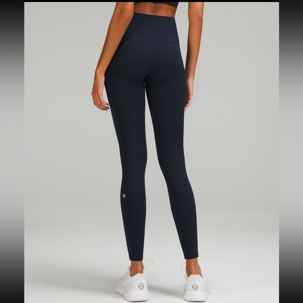 NWOT Lululemon Base Pace High 28in leggings size 10 in True Navy